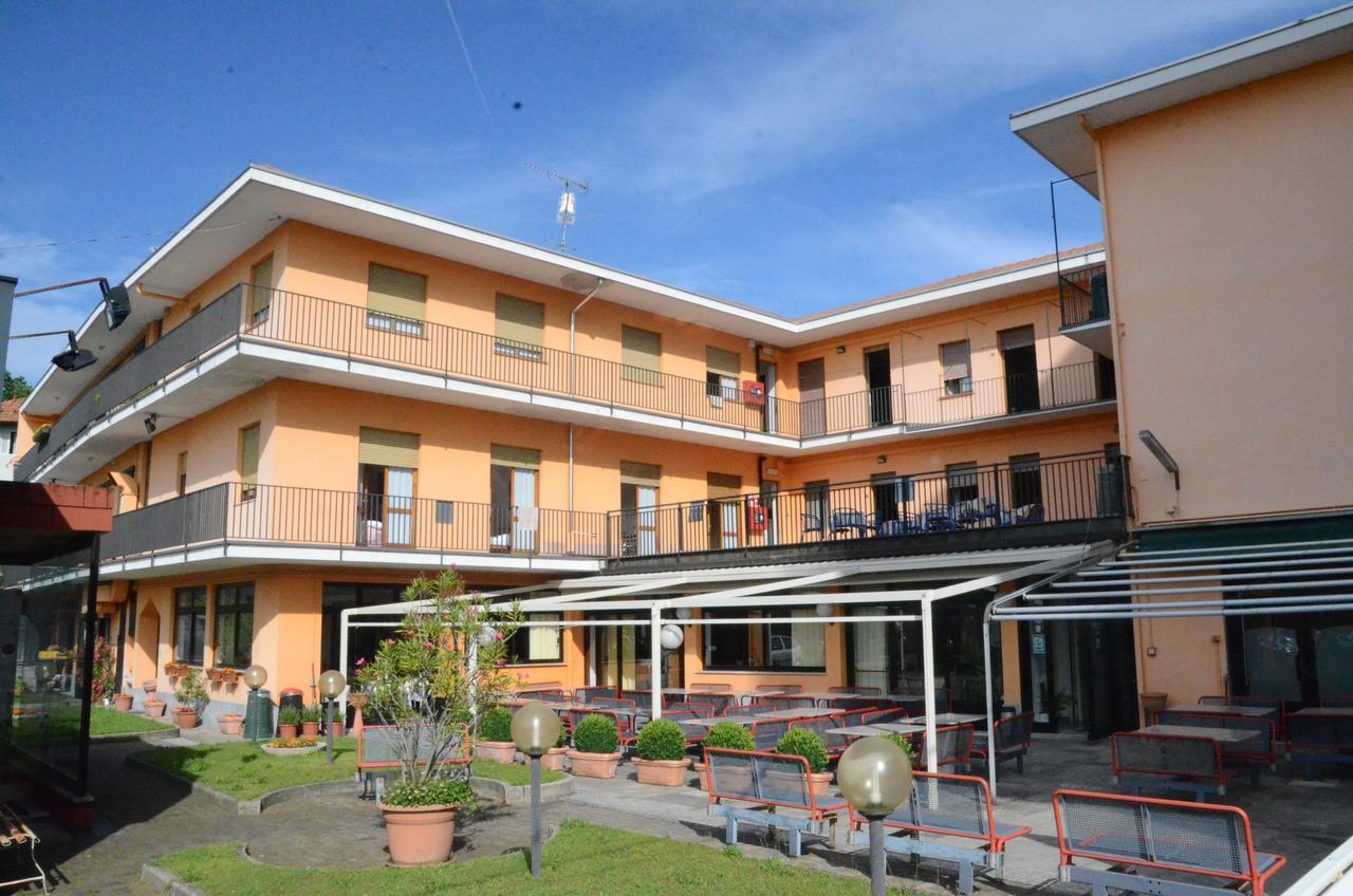 Albergo Roma Gattico Eksteriør bilde